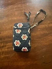 Vera Bradley wristlet, quilted flower pattern