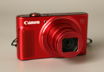 Near Mint Canon PowerShot SX620 HS Red 20.2MP Compact Digital