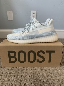 yeezy branco refletivo