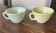 Vintage Set 2 Hazel Atlas Moderntone Platonite Coffee Cups Pastel Yellow/Green
