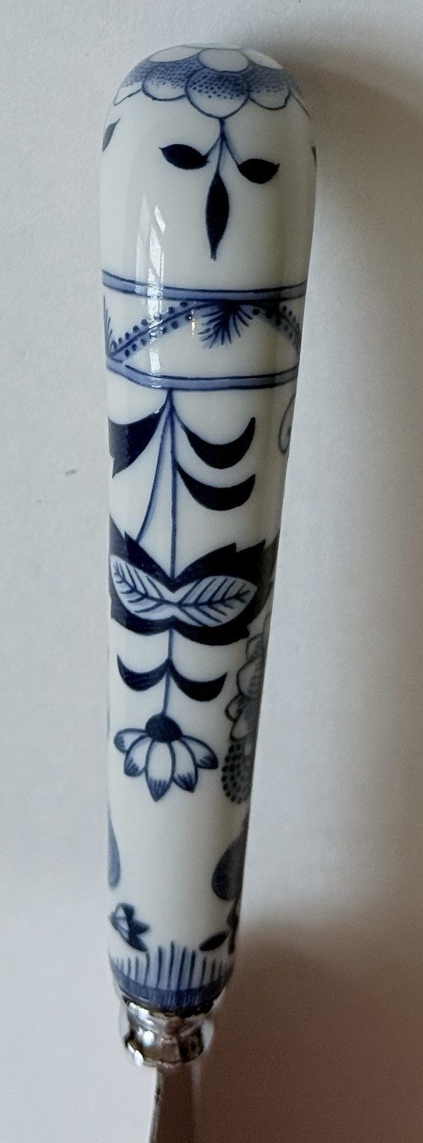 Vintage PRILL Sheffield England Pie Cake Server Blue & White Serrated Edge