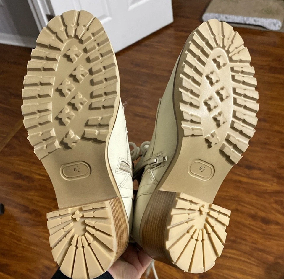 Botas Seychelles Irresistibles de Cuero Nobuck de Combate con Cordones Talla 6 Beige Claro Nuevas Foto 4 de 4