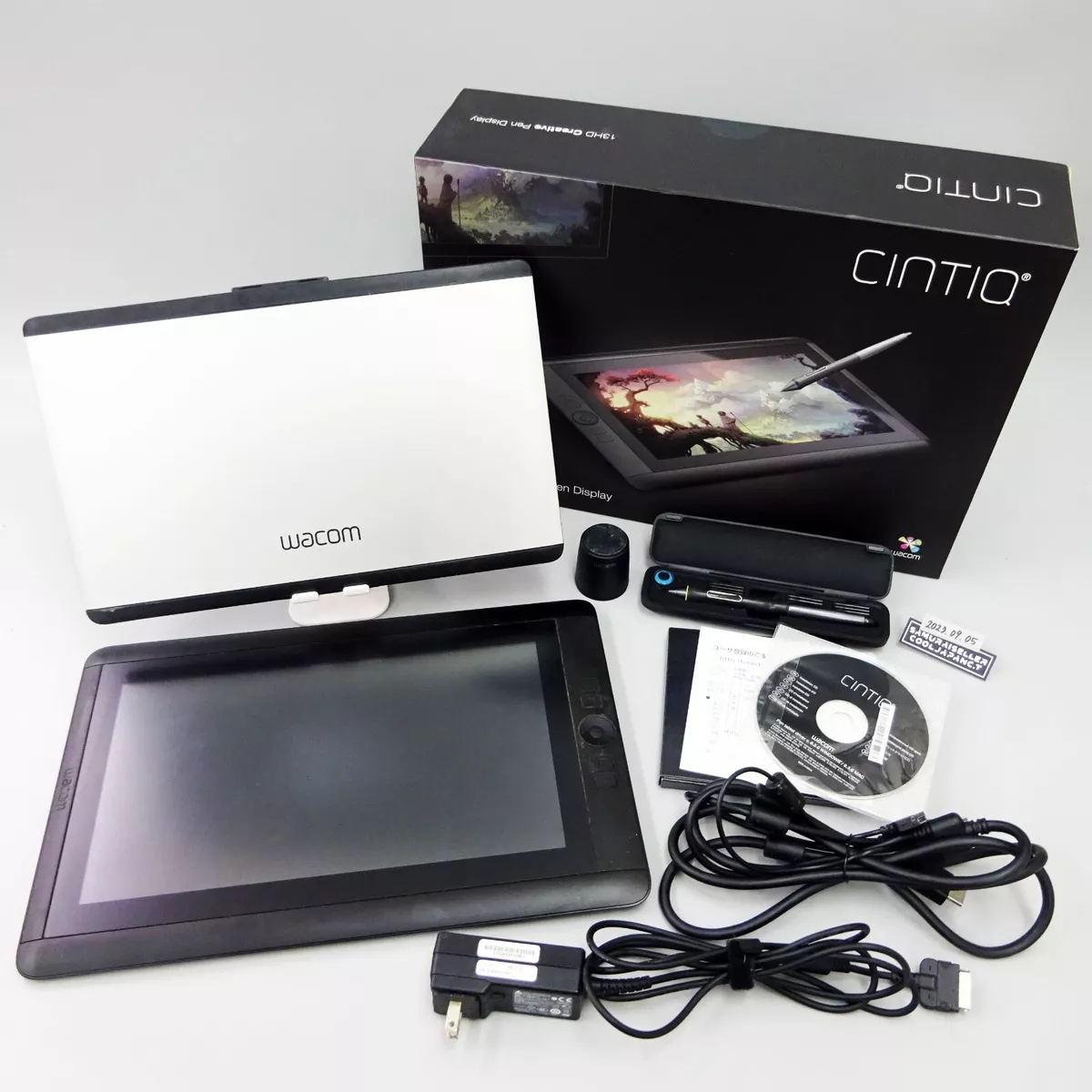 Wacom Cintiq 13HD DTK-1300 Interactive Pen Display w/ Accessories from Japan