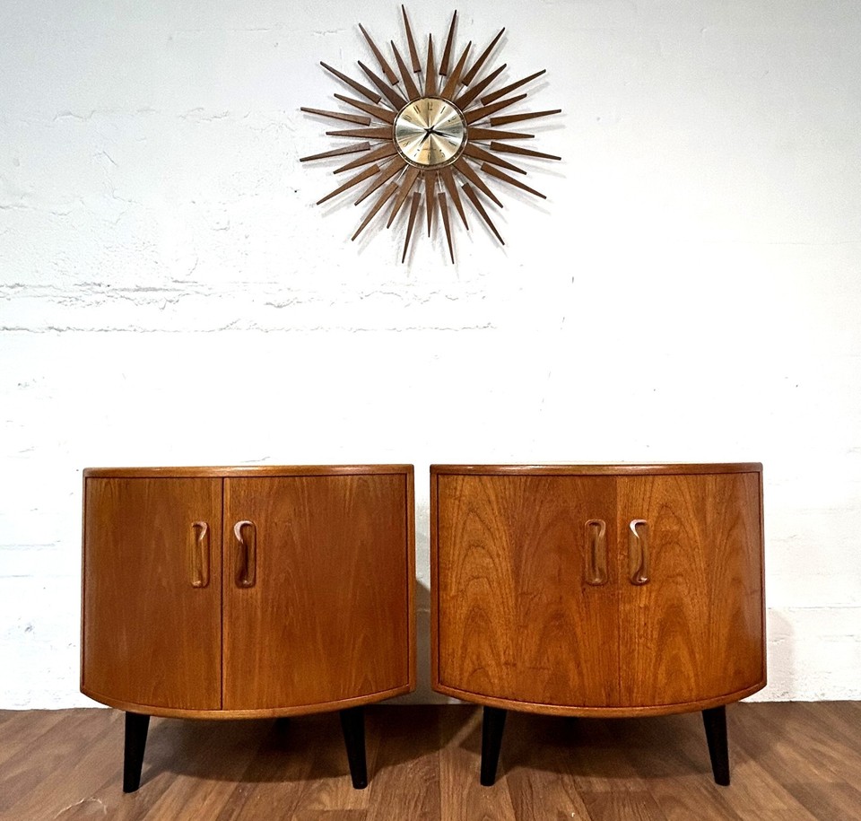 Stylish Mid Century Teak Bedside G Plan Fresco On Legs 60's/70