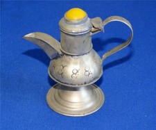 Alte wundersch&ouml;ne handgearbeitete Karaffe Messing Krug Kanne K&auml;nnchen