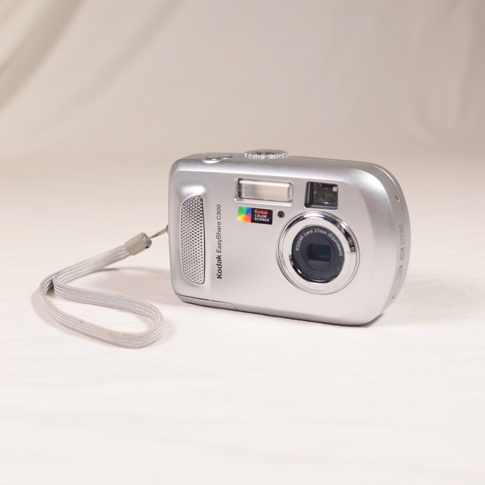 Kodak EasyShare C300 3.2MP 37mm Digital Camera Silver 2005 Retro Colour Science