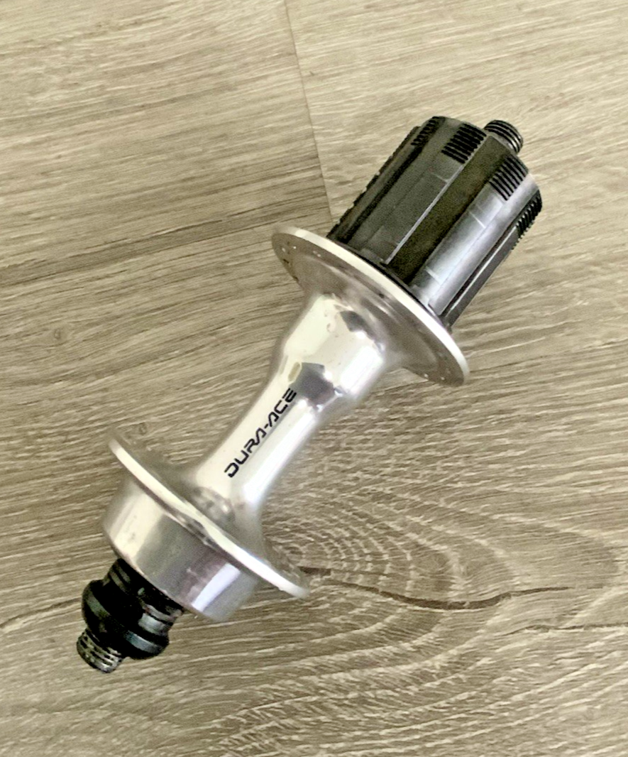 SHIMANO DURA ACE REAR HUB 32 HOLE 130 MM SPACING 7400 UNIGLIDE OR