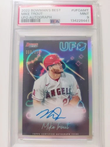 2022 Bowman's Best - Bowman Ufo Autographs Mike Trout #UFOA-MT /250 (AU)