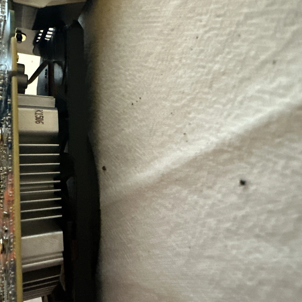 Gigabyte GTX750 GDDR5-2GB 2xDVI-I/DVI-D/2xHDMI OC GV-N750OC-2GI GPU LPV073 - Image 3 of 4