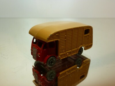 MATCHBOX 35 ERF MARSHALL HORSE BOX MK7 - RED + BROWN - GOOD CONDITION  - 494