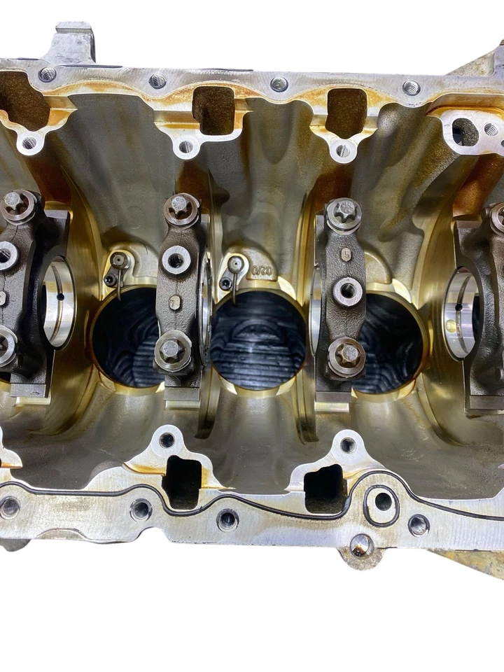 2019-2022 BMW X5 G05 OEM 3.0L B58 ENGINE CYLINDER BLOCK *75K MILES* - Image 2 of 4