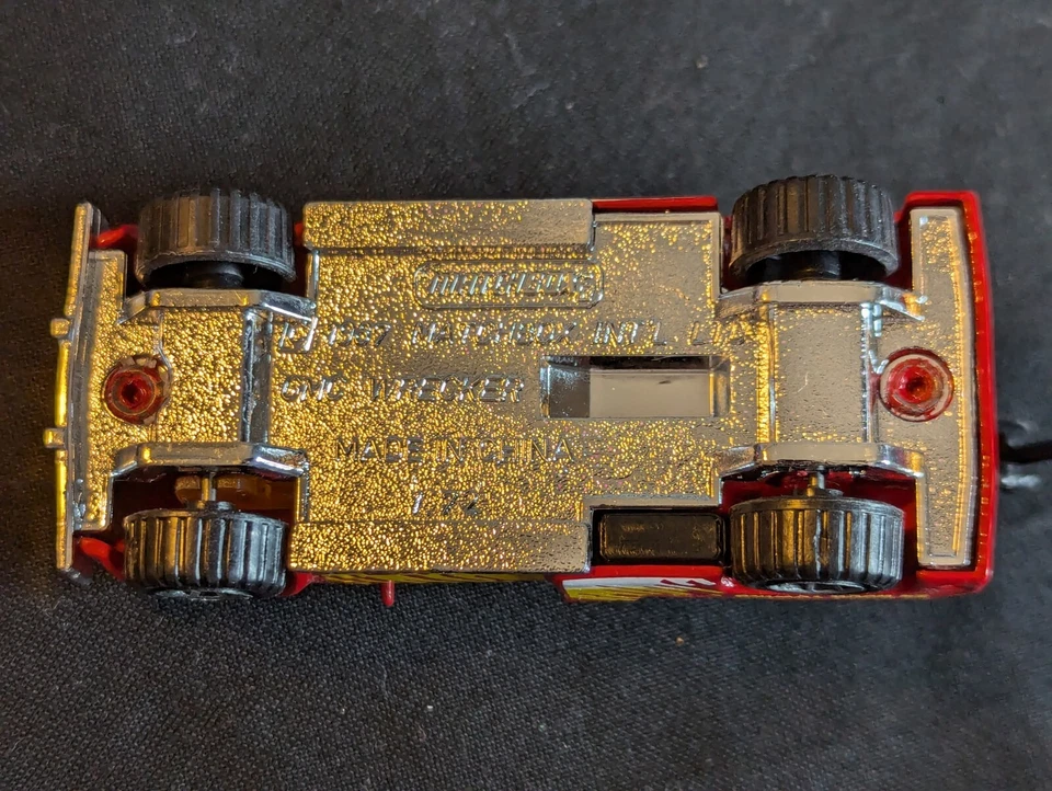 Vintage MATCHBOX GMC Wrecker red/Black 1987 - Image 4 of 4
