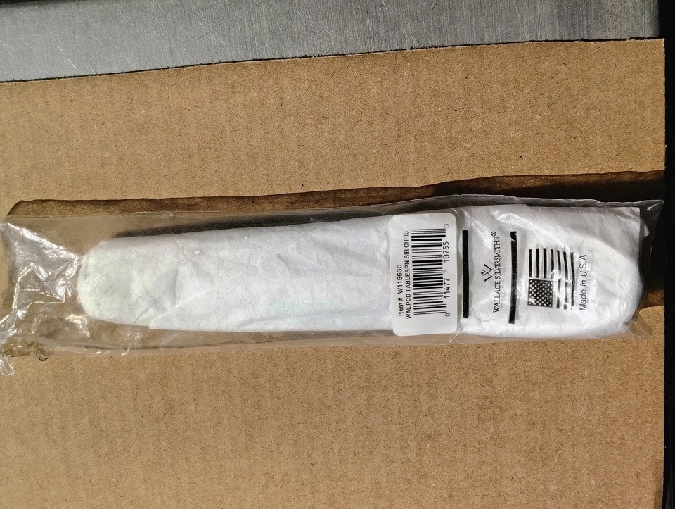 Nueva cuchara perforada de plata esterlina Wallace Sir Christopher para servir Foto 2 de 2