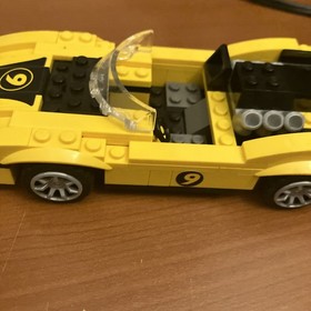 LEGO Speed Racer: Racer X & Taejo Togokhan (8159) RED CAR IS NOT Broken.no Human