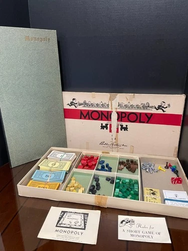 Vintage 1935, 1946 No. 9 White Long Box Edition Monopoly Parker Brothers USA