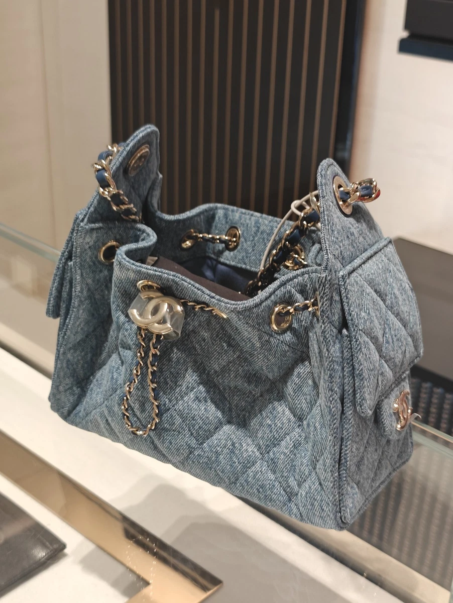 Chanel デニムキルティングショルダーバッグ グレー CHANEL Denim Exterior Quilted Bags & Handbags for Women for sale