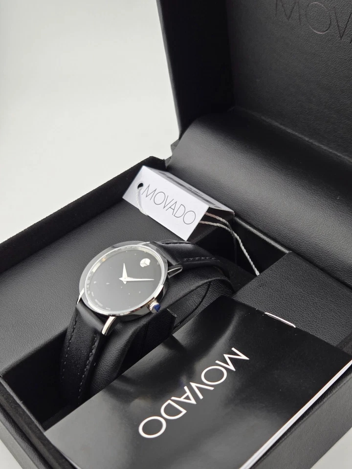Precio de venta sugerido por el fabricante $895 | Reloj Movado para mujer clásico esfera negra - 0607317 NUEVO Foto 3 de 4
