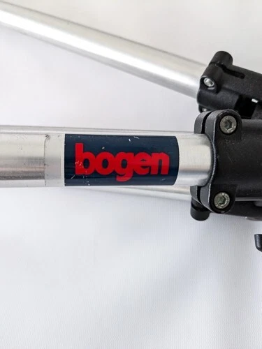 Bogen Manfrotto 3001 Tripod with 2 Camera Mounts - Image 2 of 4