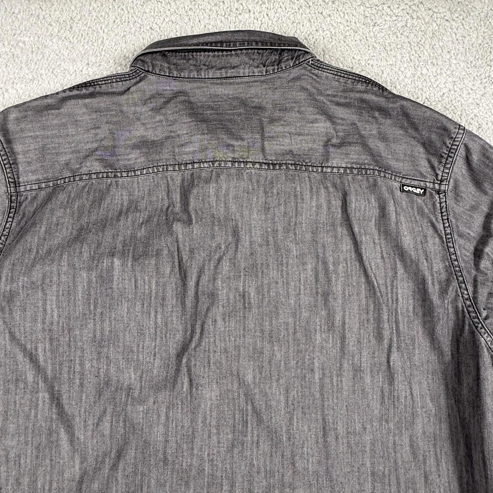 Oakley Shirt Mens 2XL Gray Long Sleeve Button Chambray Cotton Pockets READ - Image 4 of 4