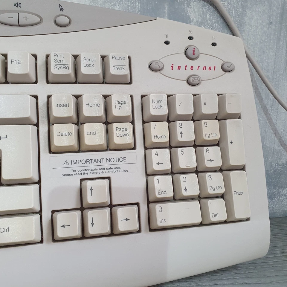 Vintage PC Keyboard COMPAQ PRESSARIO Beige P/S2 Input GYUR55SK Retro Gaming - Image 3 of 4