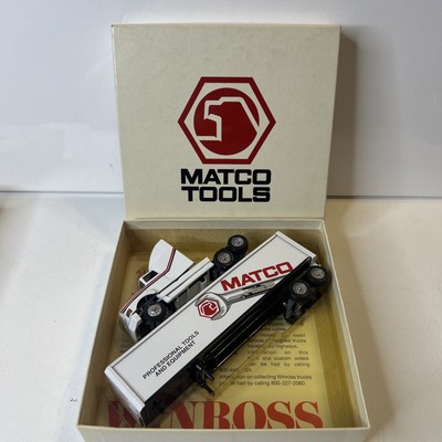 WIN ROSS 1:43, MATCO TOOLS MOTORSPORTS TRACTOR TRAILER Die Cast Trucker Figure