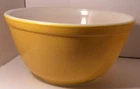 Vintage Pyrex #402 Yellow 7" Nesting Bowl 1.5 Quarts