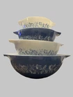 Vintage Pyrex Blue/White Colonial Mist Nesting Bowls (Set of 4) 441-444