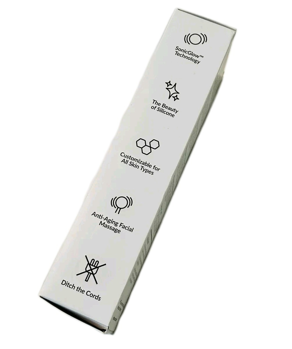 PMD Clean Smart Facial Cleansing Device New In Box  Color BLUSH