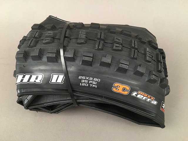 maxxis ignitor 26 x 2.35