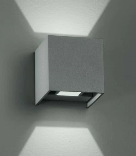 Articoli grigi bagno per l'illuminazione da interno