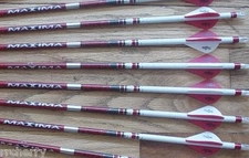 6 Carbon Express Maxima RED 400 Custom Arrows: Blazer Vanes, White Dip, & Crest