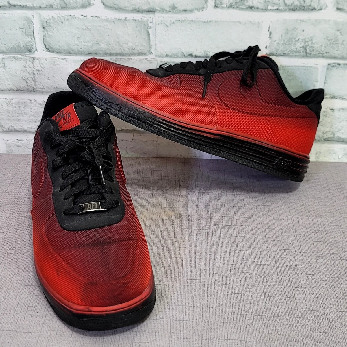 Nike Men Size 13 Lunar Force VT Mesh 599499-600 University Red