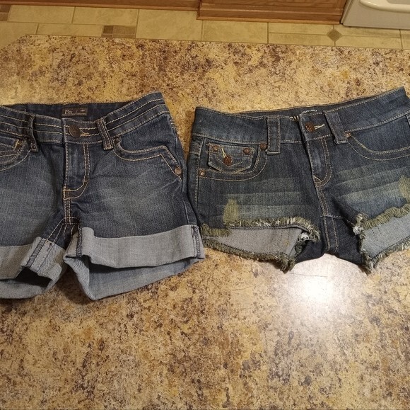Lots of 2 Women's Shorts - Size 3