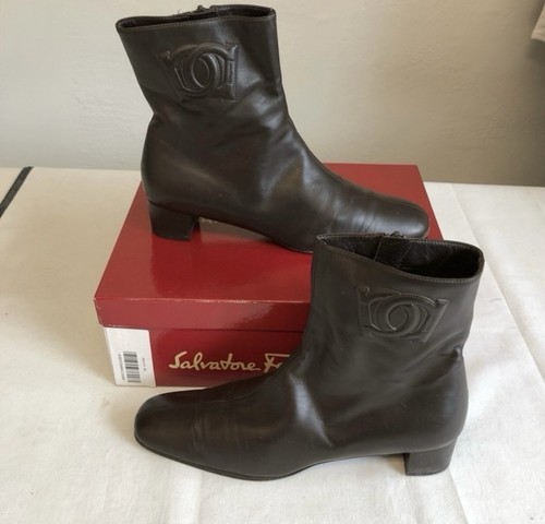 Salvatore Ferragamo Brown Leather Ankle Boots Zip Logo Square Toe US 9.5 2A