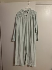 Miss Elaine Essentials Mint Green Embroidered Zip Front Robe Size medium Pockets