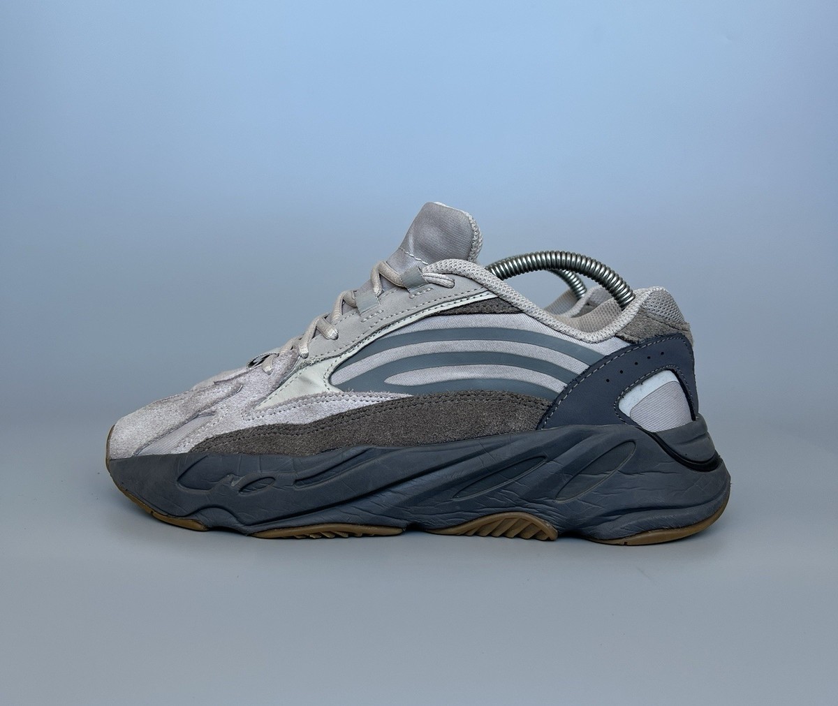 ADIDAS Yeezy Boost 700 V2 Tephra Streetwear Sneaker FU7914 EU42