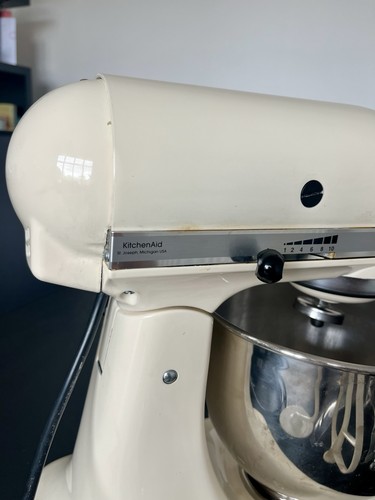 KitchenAid Artisan 5KSM150 Mixer 4,8L - Mandelcreme - Beige - Kitchen Aid - Bild 2 von 10