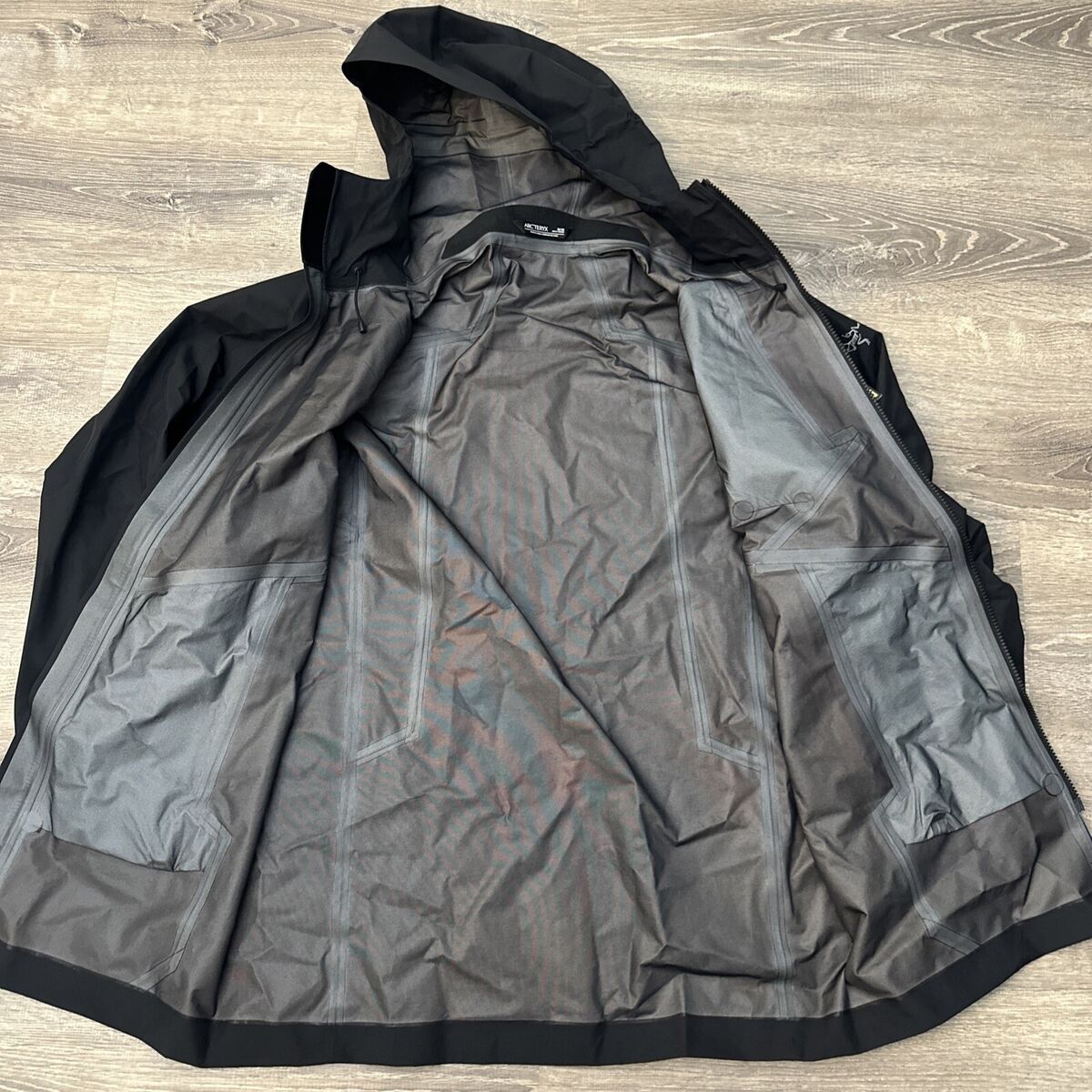 Arc'teryx Sawyer Coat Gore-Tex Shell Jacket Paclite Plus Arc'teryx Sawyer Coat Gore-Tex Shell Jacket Paclite Plus
