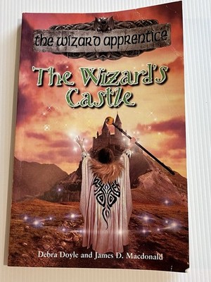 The Wizard's Castle Debra Doyle Paperback Good Cond Wizard's Apprentice Fantasy