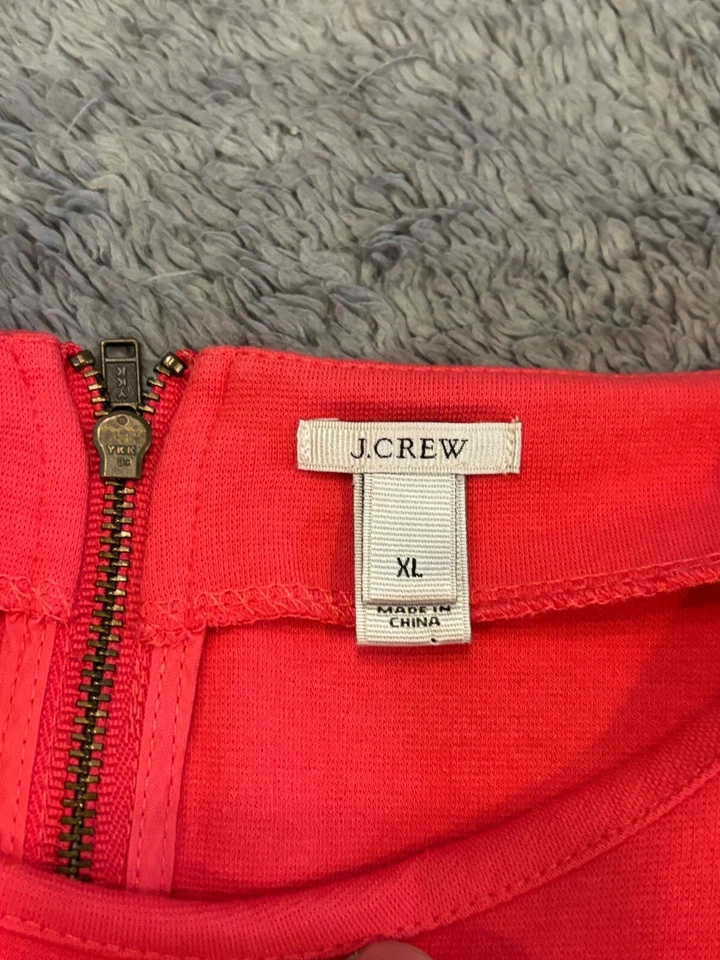 J Crew Top Mujer XL Rosa Espalda Cremallera Acampanada Parte Inferior Ponte Peplum Cuello Redondo Oficina Foto 2 de 4