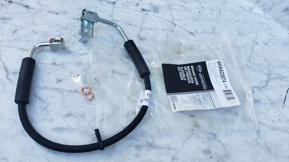 Manguera hidráulica freno delantero derecho CARQUEST BHA622074 07-10 Jeep Wrangler JK Lift Foto 2 de 4