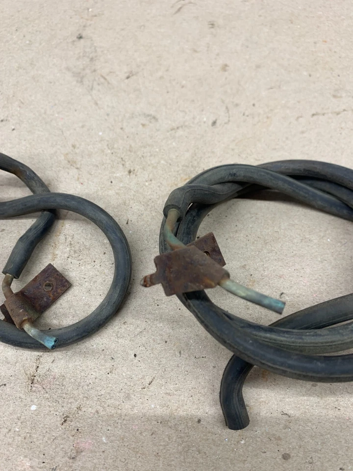 1973 1987? CHEVROLET GMC TRUCK C10 K10 WIPER SQUIRTERS HOSES CONNECTORS OEM USED - Image 2 of 4