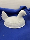 Vintage Indiana Glass milk glass Hen On A Nest  lid only