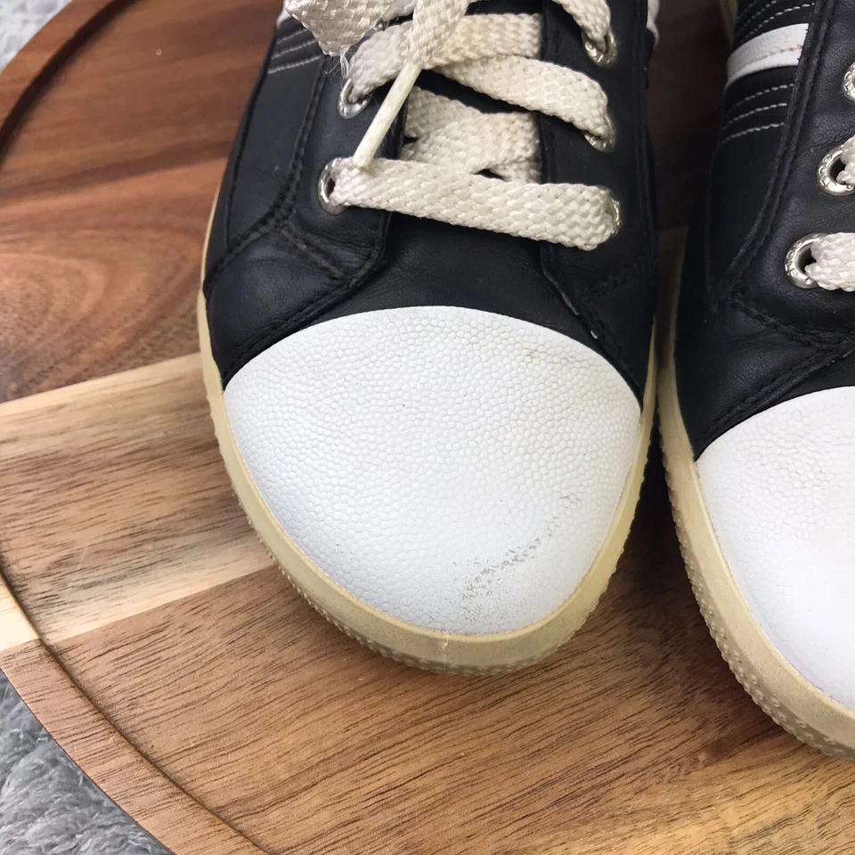 Ecco Golf Shoes Womens EU 38/US 7 Black Leather Spikeless Sneakers - Image 4 of 4