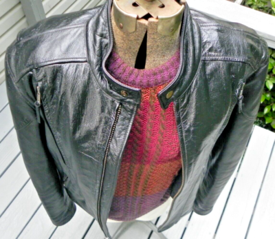 VINTAGE - MENS CLASSIC LEATHER MOTOR CYCLE JACKET - SZ-44 JACKET