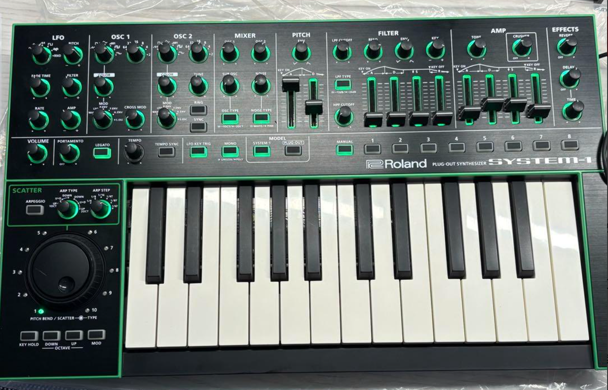 Roland SYSTEM-1 Plug-Out Analog ModelingKeyboard Synthesizer Japan