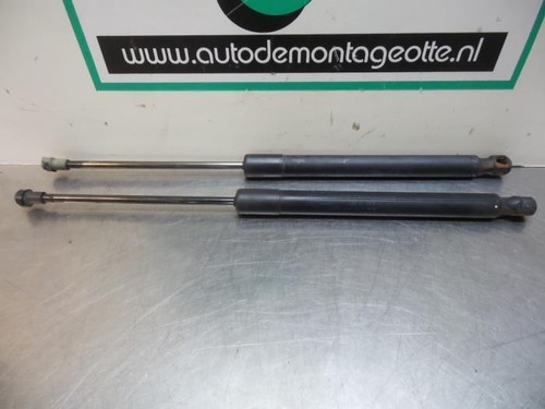 Heckklappendämpfer VW Golf V 1K 1K6827550D P12445313