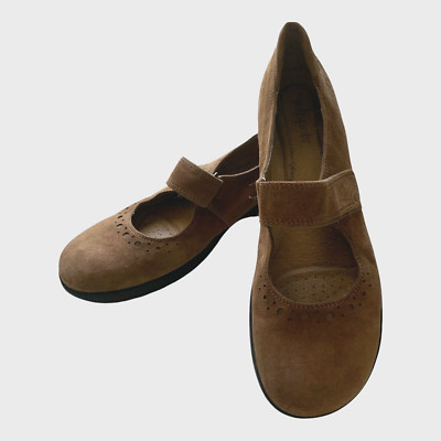 Softspots Mary Jane Shoes SZ US 9.5 M Tan Suede EUR 40 Strap Comfort Wedge
