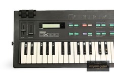Yamaha DX100 Vintage FM Synthesizer Original Box AC Adapter Manual from Japan