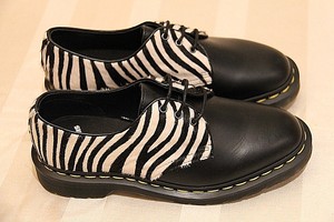 dr martens 1461 zebra